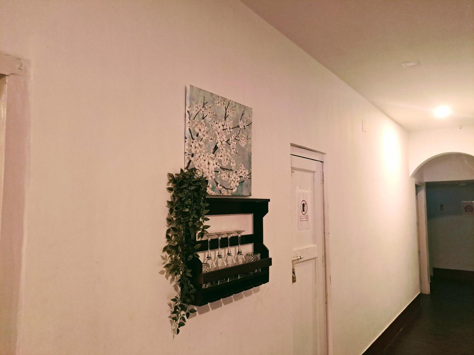 Strawberry Swing Homestay Гувахати Екстериор снимка
